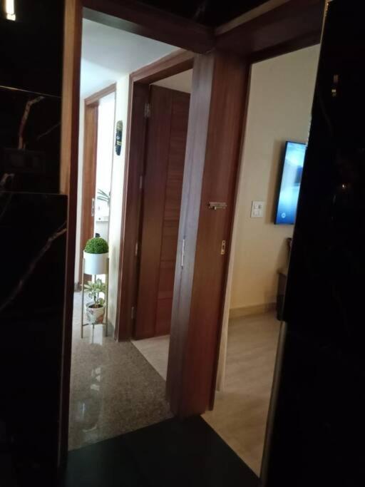 A Luxury Abode In The Heart Of South Delhi! Apartment