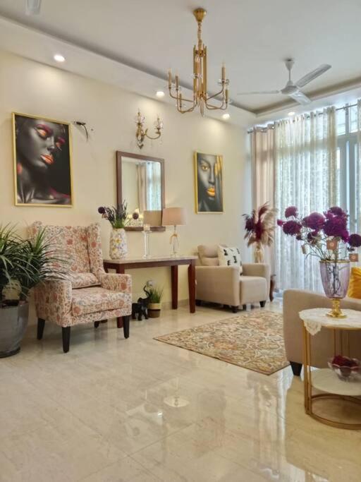 Apartment A Luxury Abode In The Heart Of South Delhi!