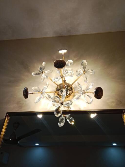 Apartment A Luxury Abode In The Heart Of South Delhi! *