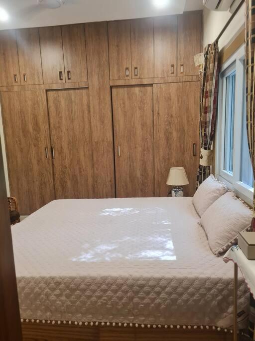 A Luxury Abode In The Heart Of South Delhi! Apartment New Delhi